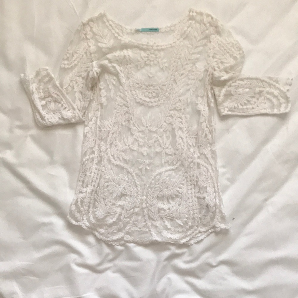 Maurice’s white lace 3/4 length sleeve blouse